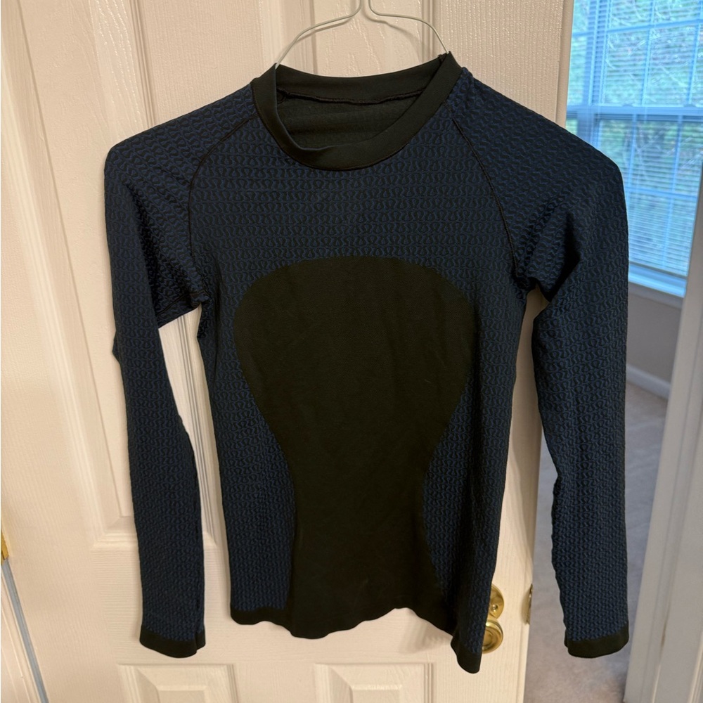 lululemon athletica Navy and Black Long Sleeve Top